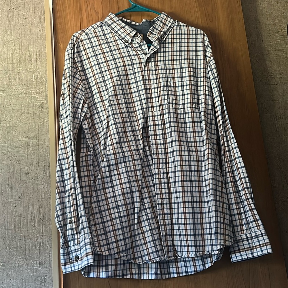 Men’s dress shirt worn only few times
